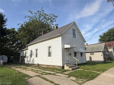 Photo of 4501 Hyde Avenue, Cleveland, OH 44109 (MLS # 5253035)