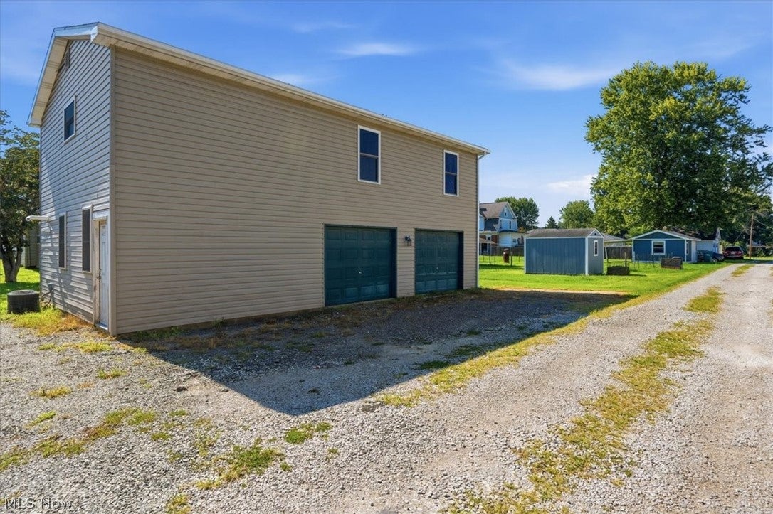 419 Poplar Avenue