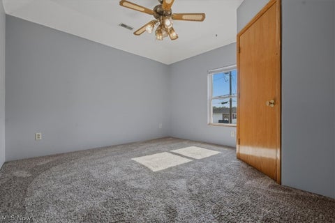 Tiny photo for 419 Poplar Avenue Ave, Williamstown, WV 26187 (MLS # 5240534)