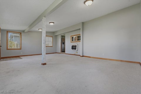 Tiny photo for 419 Poplar Avenue Ave, Williamstown, WV 26187 (MLS # 5240534)