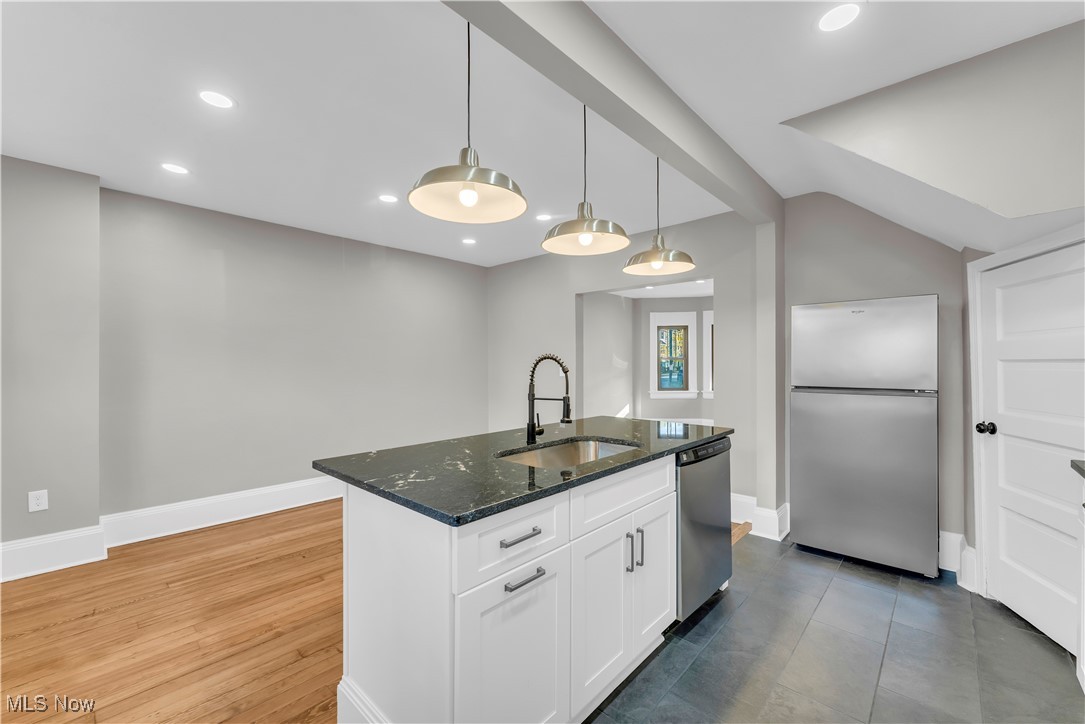 Henry Beach Sub - Residential