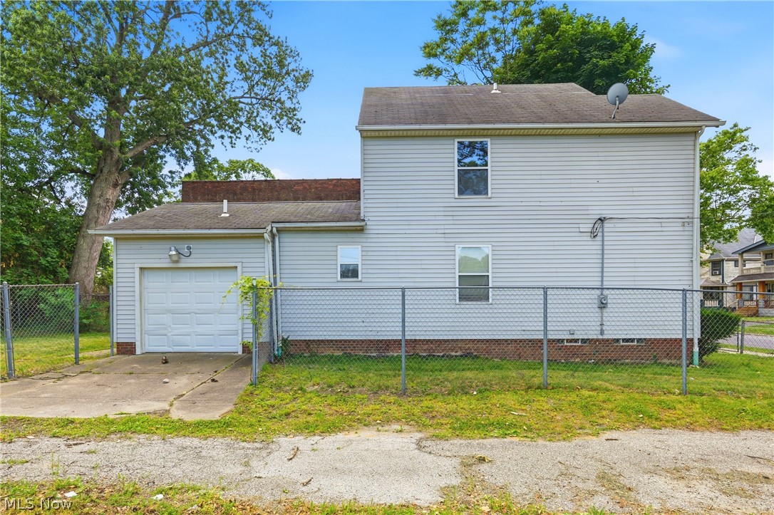 621 E 115th Street