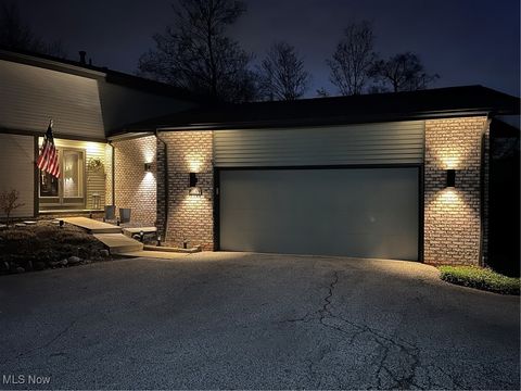 6923 Woodwalk Drive Unit 39, Brecksville, OH 44141 - #: 5120999