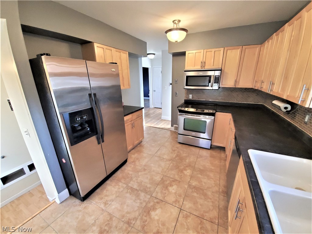 Riveredge - Residential