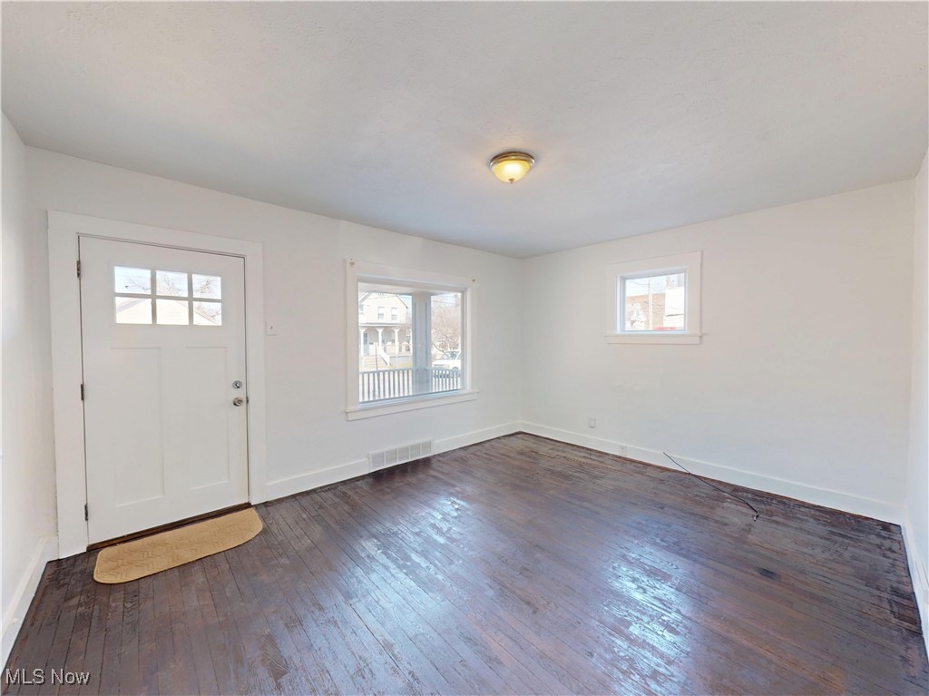 3229 W 32nd Street