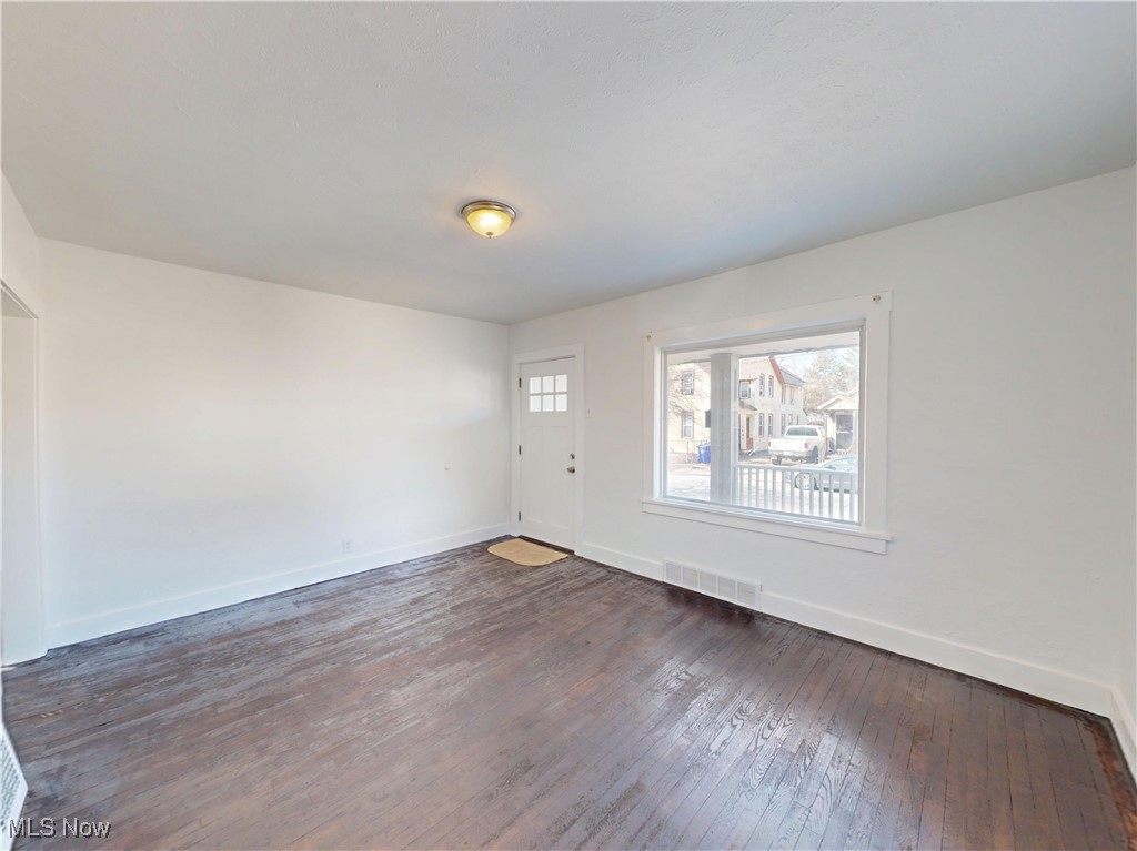 3229 W 32nd Street