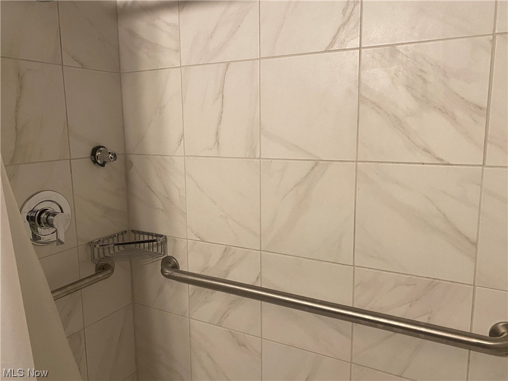 Butternut Heights Sub/B J Luceys - Residential