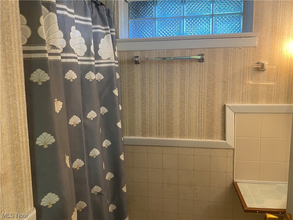 Butternut Heights Sub/B J Luceys - Residential