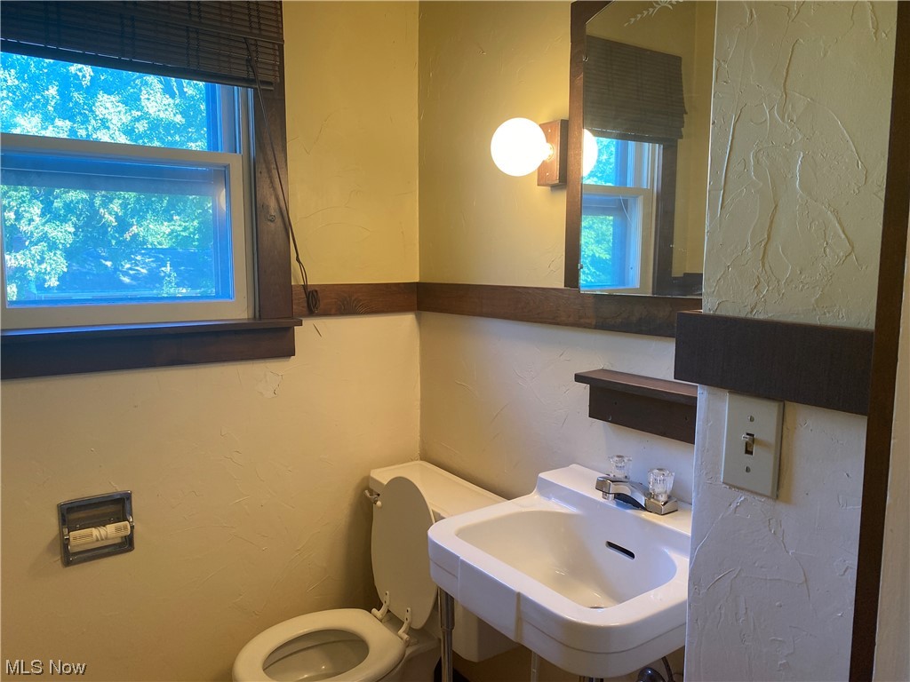 Butternut Heights Sub/B J Luceys - Residential