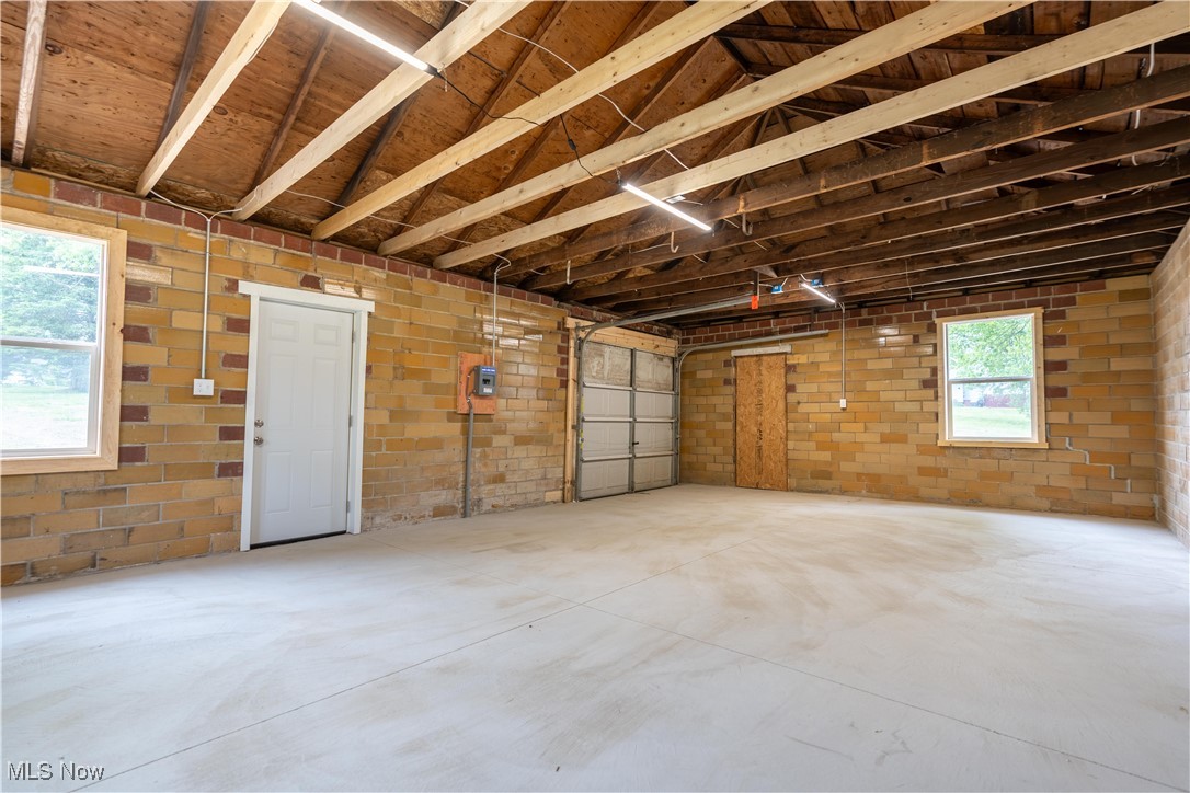 3144 Waynesburg Drive, Canton, Ohio image 42