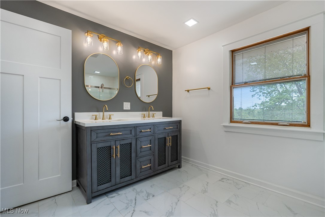 3144 Waynesburg Drive, Canton, Ohio image 34