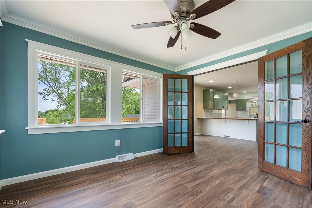 3144 Waynesburg Drive, Canton, Ohio image 24