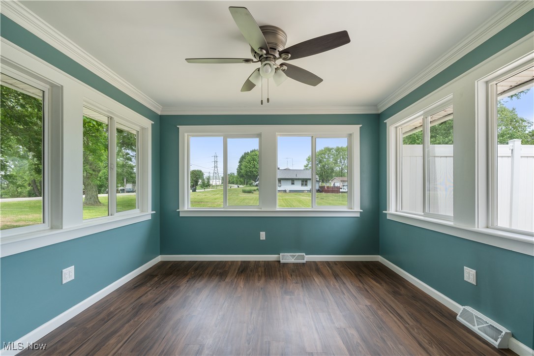 3144 Waynesburg Drive, Canton, Ohio image 22