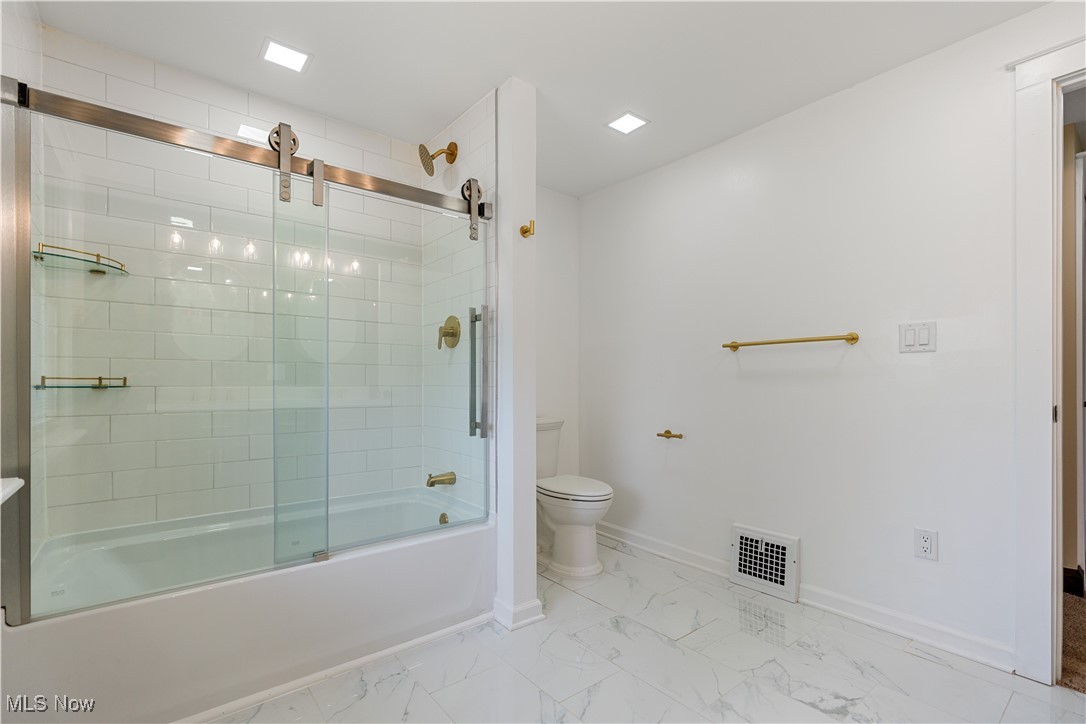 3144 Waynesburg Drive, Canton, Ohio image 35