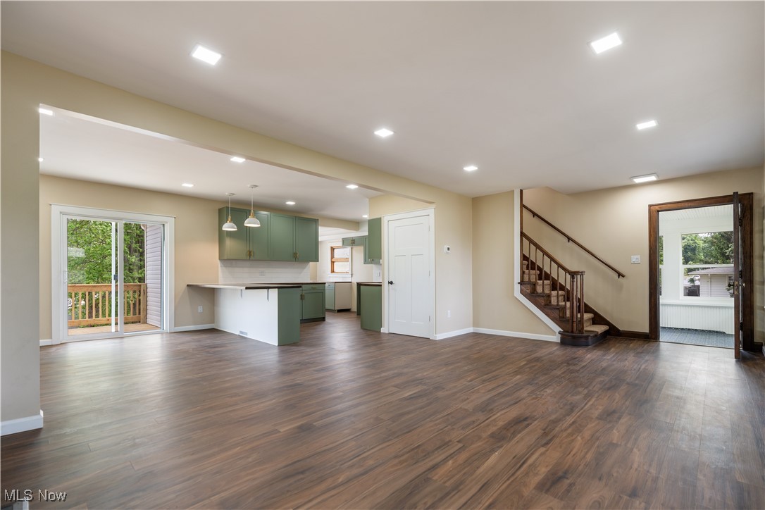 3144 Waynesburg Drive, Canton, Ohio image 3