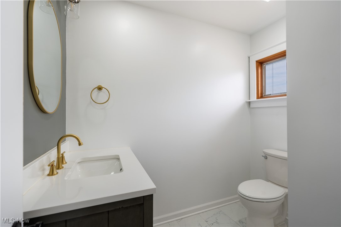 3144 Waynesburg Drive, Canton, Ohio image 7