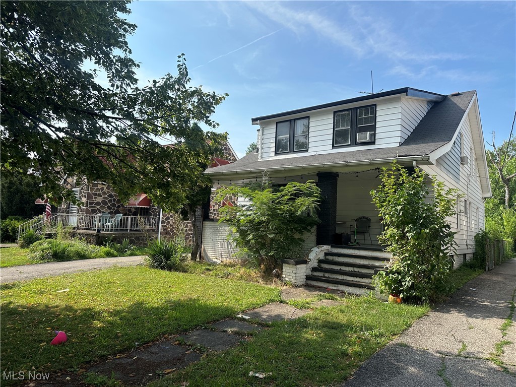 Investors, check out this ROI. Large 6 bedroom, 3 bathroom, SF rented for $2,000 per month. Finished basement. Central A/C installed throughout the entire house. It's a legal duplex converted to a single family that could easily converted back to a duplex. Upstairs (Top Floor): 2 bedrooms plus a small bonus room with one full bath. Main floor with two bedrooms and one full bath. Basement with 2 bedrooms and a fully renovated full bathroom. Even has a kitchenette. Showings only with an accepted offer. No assignments, wholesaling, seller finance or subject to offers. No text, phone or email offers from non-agents. Listing agent makes no representations of condition.