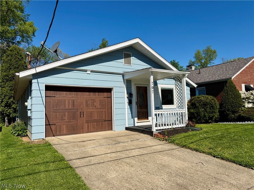 Photo of 707 Jeanette Avenue, Steubenville, OH 43952 (MLS # 5207079)