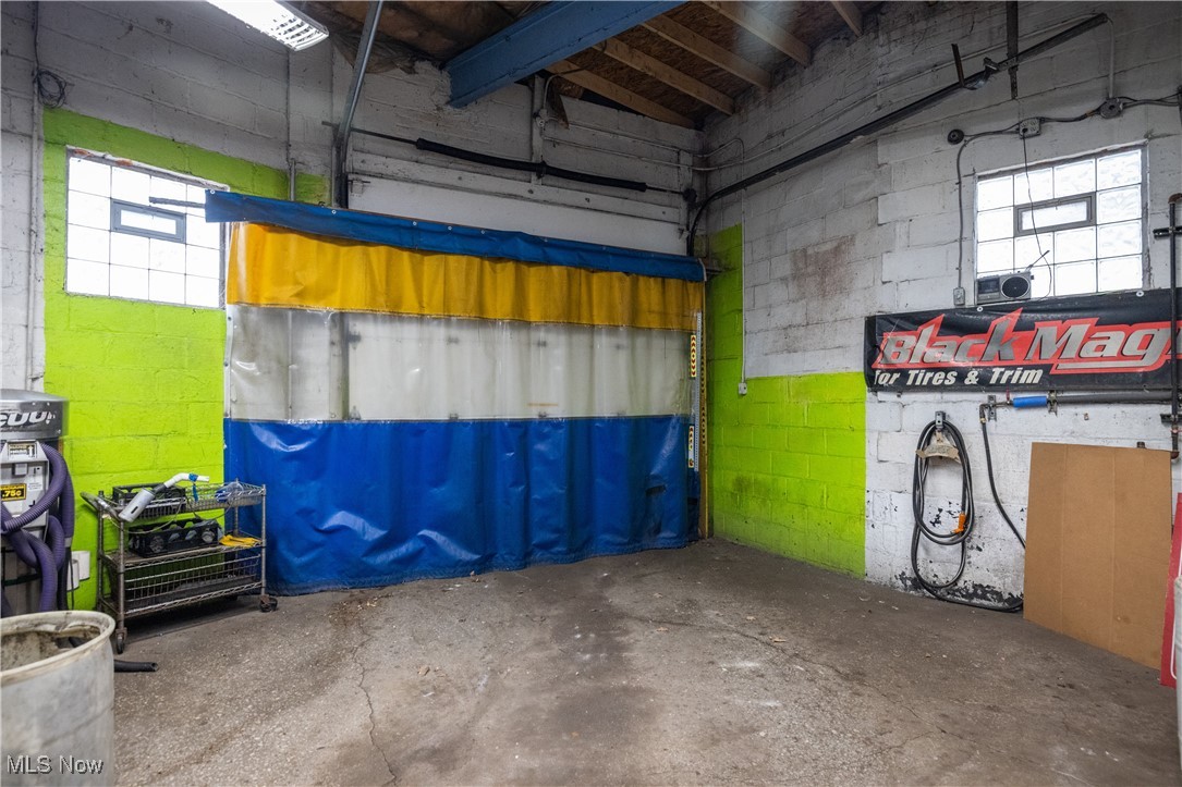 James M Hoyts - Commercial Sale