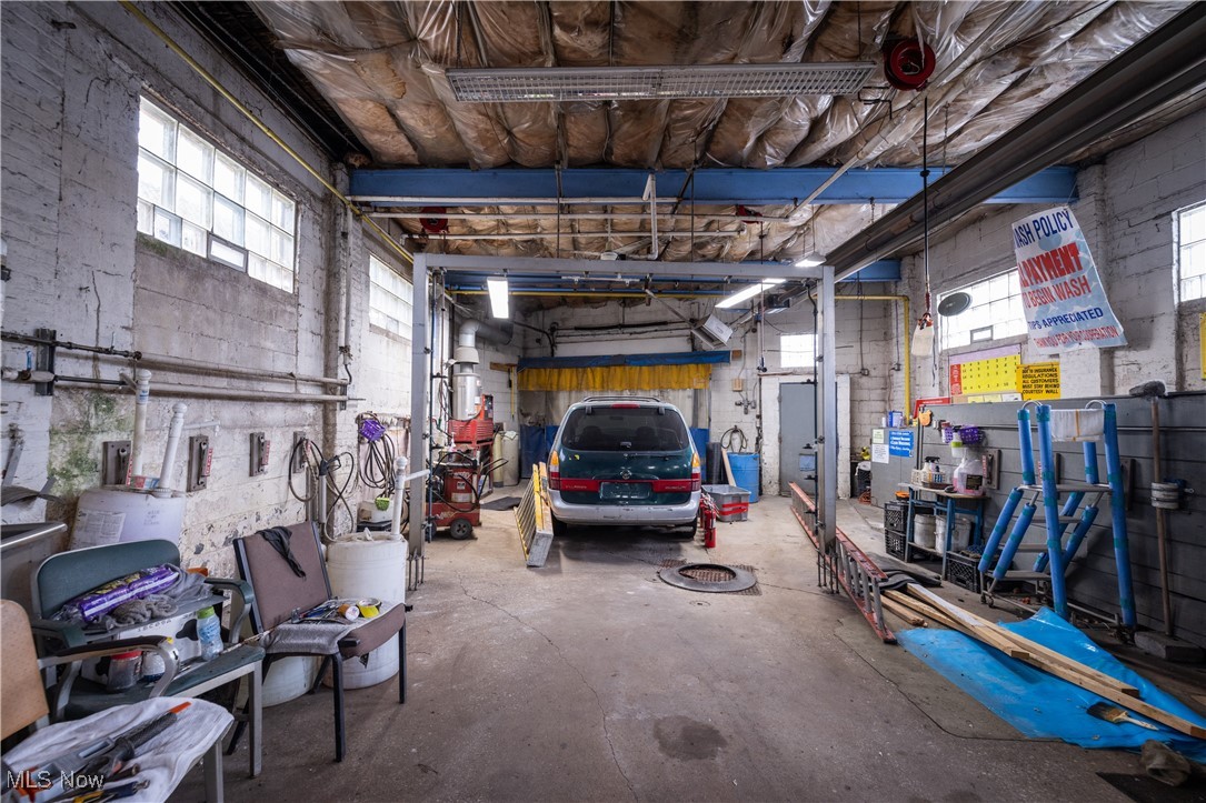 James M Hoyts - Commercial Sale