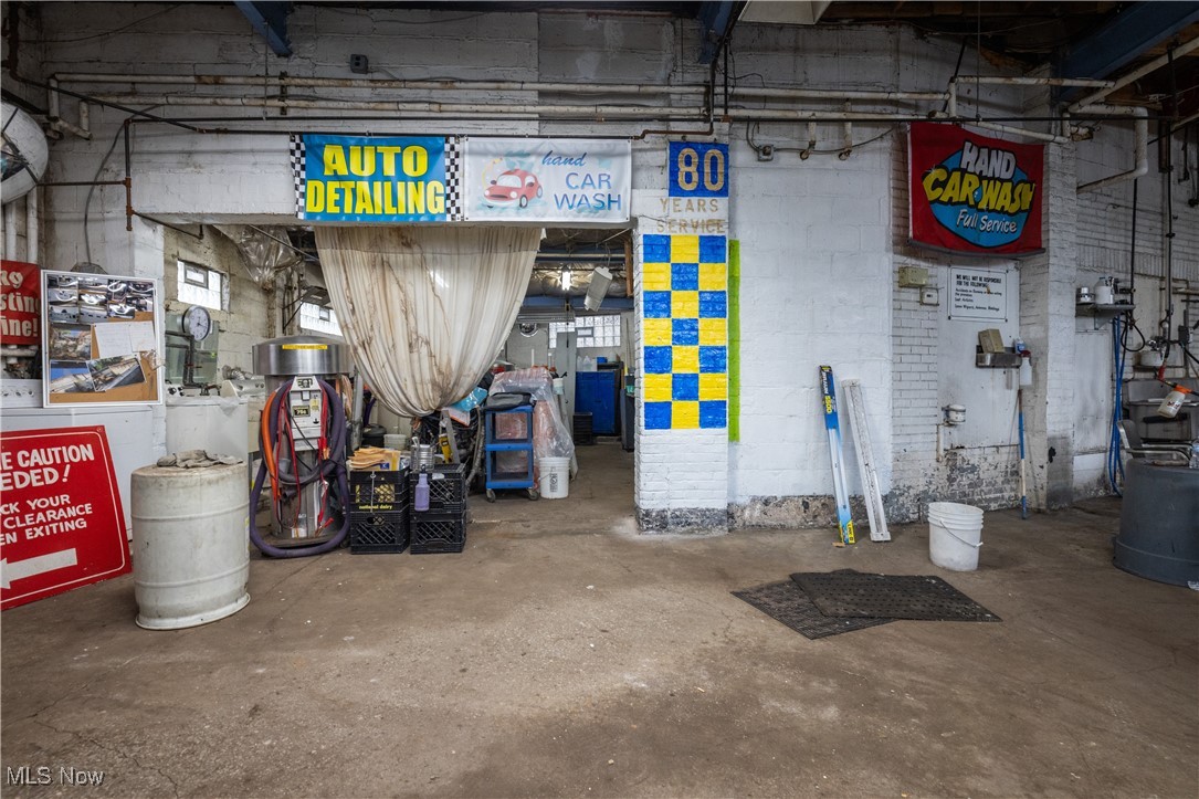 James M Hoyts - Commercial Sale