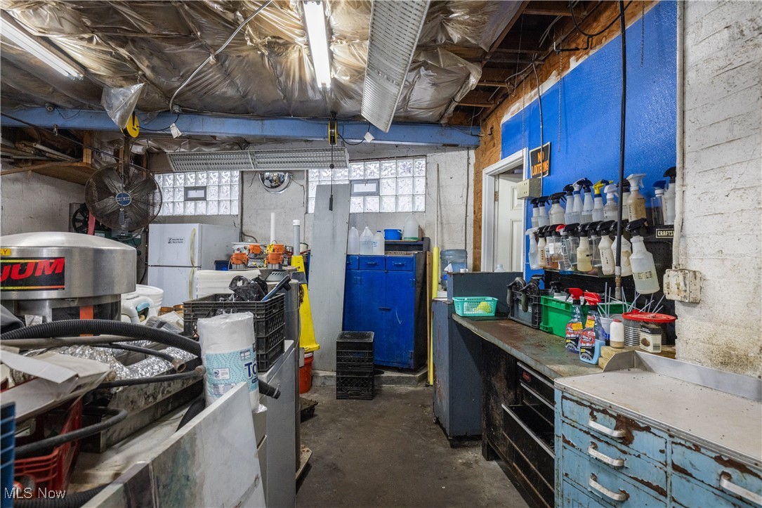 James M Hoyts - Commercial Sale