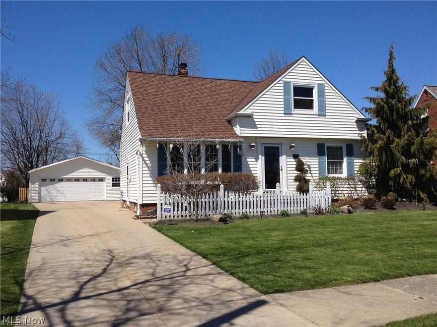 4 bedroom 2.5 bath home with 2000+ sf of living space. Impeccably maintained and updated. Gourmet kitchen with granite/granite leather counters, and high-end appliances, opens to a huge first floor family room, spacious recreation room, den, and breakfast room, first floor laundry and spacious bedrooms. Beautifully updated spa bathroom. Upstairs has two bedrooms and a gorgeous sitting area, and bath, downstairs we have a full finished basement and entertainment room with a full office. Fabulous fenced in lot with extensive outdoor entertaining features, pergola, lounging areas, waterfall with pond and a beautiful pool with spacious decking. Three car garage and space for 5+ extra vehicles. Updates include all windows, electrical, kitchen, bathrooms, bedrooms, wood floors, garage is heated and has GFI outlets every 6 feet on sides and ceilings, new furnace and pool heater with a salt water computer, as well as a tankless water heater for the home, If you're looking for a one of a​​‌​​​​‌​‌​​​‌‌​​​‌‌‌​​‌​​‌‌​​​​ kind,