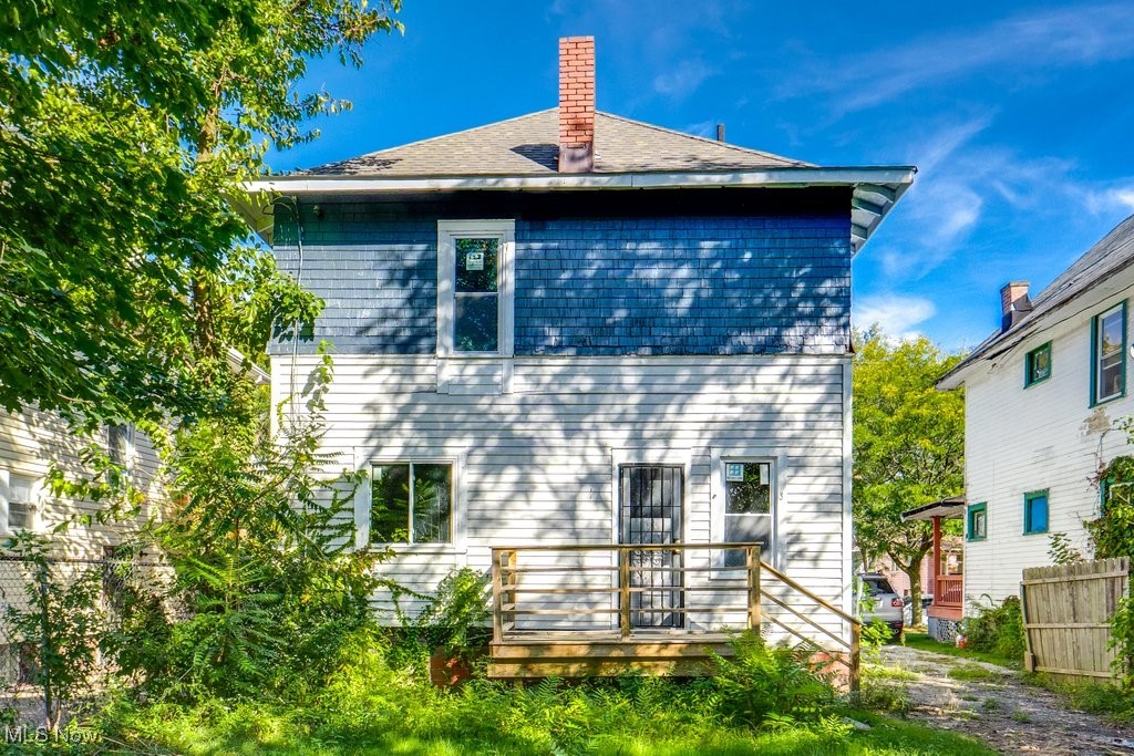 Lake View Land & Improv C - Residential