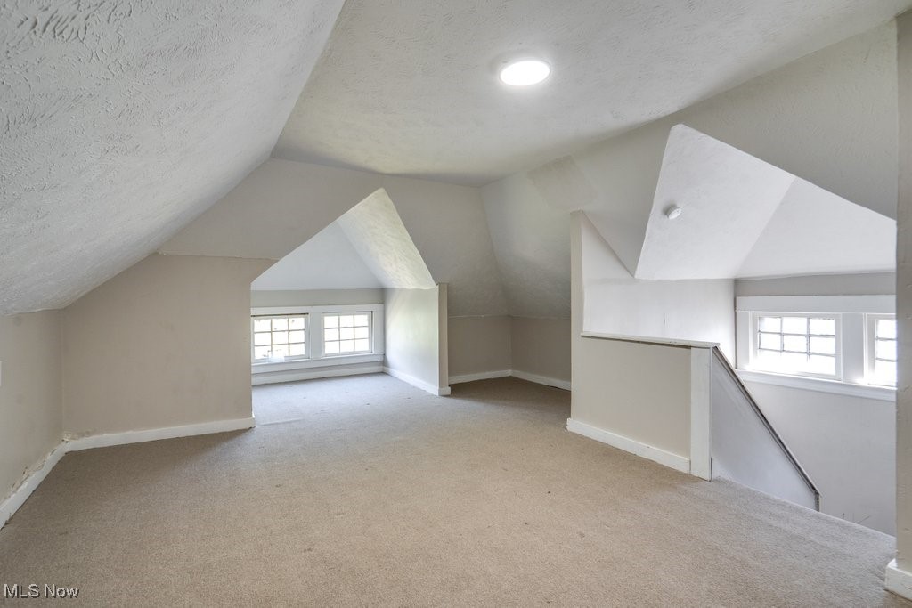Lake View Land & Improv C - Residential
