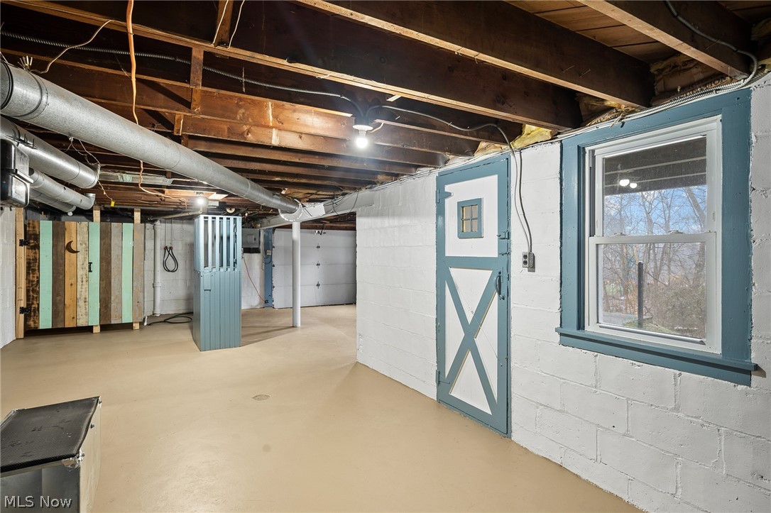 Sharon Center - Residential