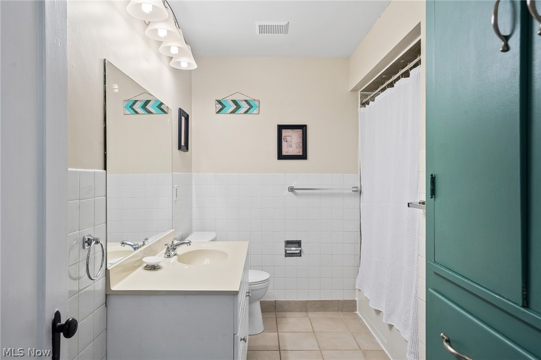 Sharon Center - Residential