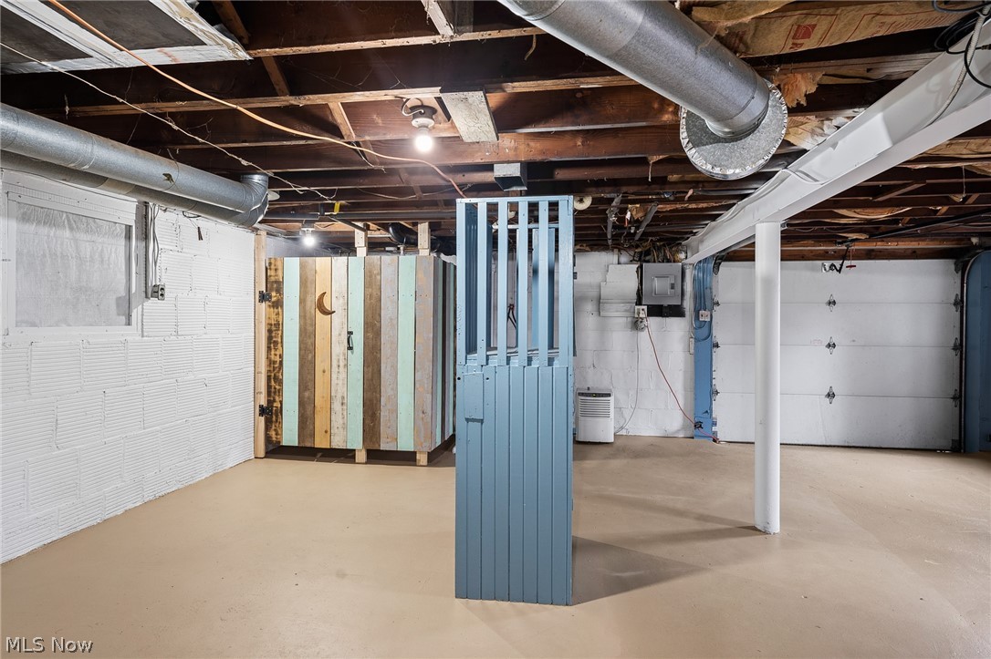 Sharon Center - Residential