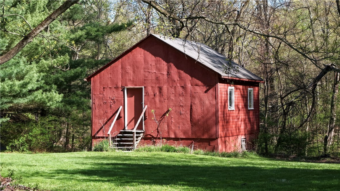 1283 Vanderhoof Road, Barberton, Ohio image 34