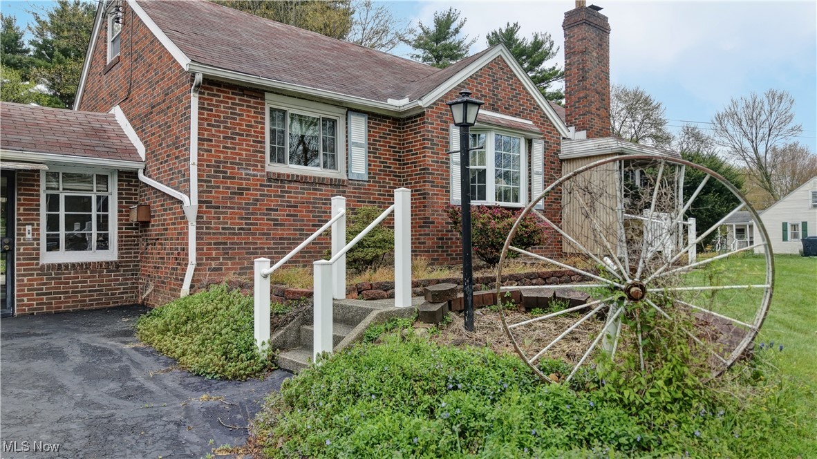 1283 Vanderhoof Road, Barberton, Ohio image 3