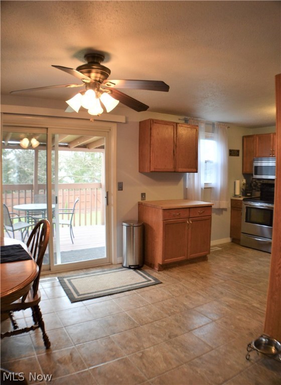 Oakhurst Manor - Residential