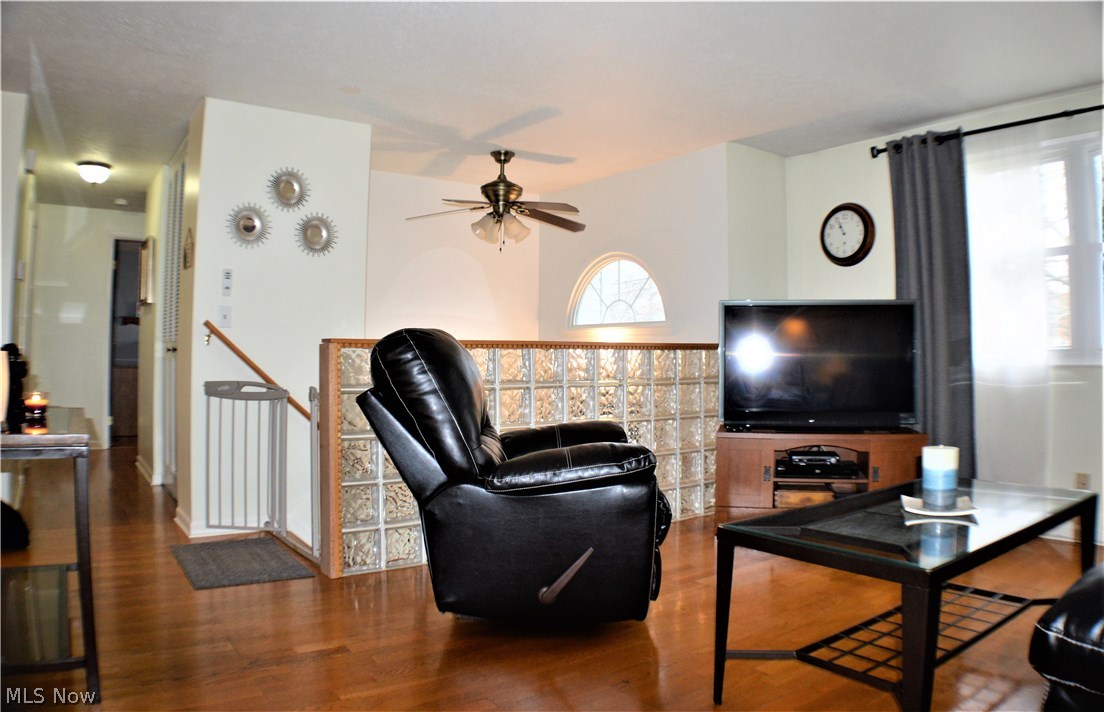 Oakhurst Manor - Residential