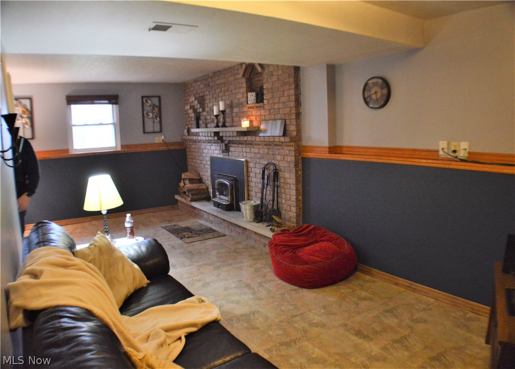 Oakhurst Manor - Residential