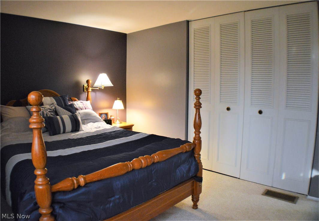 Oakhurst Manor - Residential