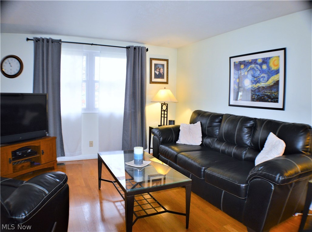 Oakhurst Manor - Residential