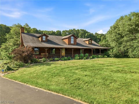 Homes For Sale - 8451 W South Range Road<br/> Salem, OH 44460