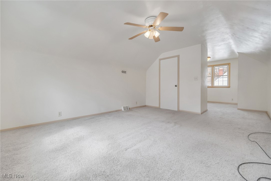7128 Burridge Avenue, Mentor, Ohio image 27
