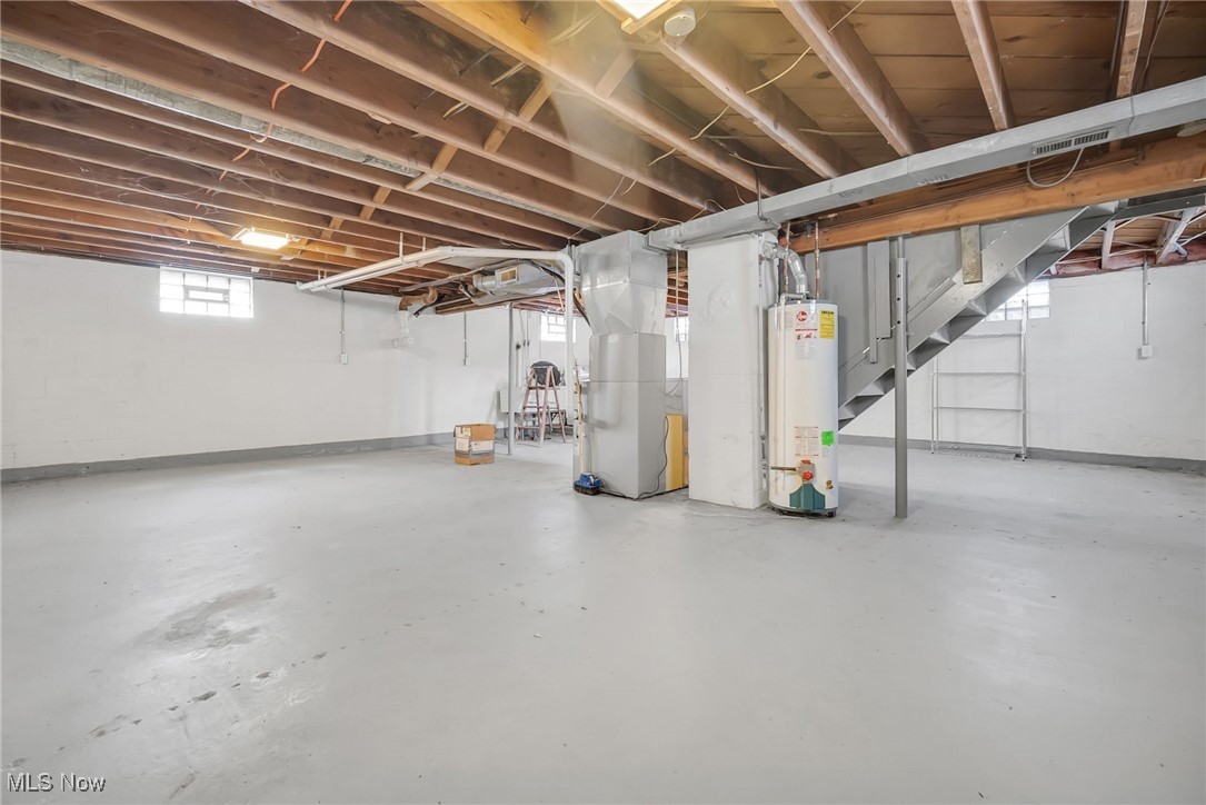 7128 Burridge Avenue, Mentor, Ohio image 35