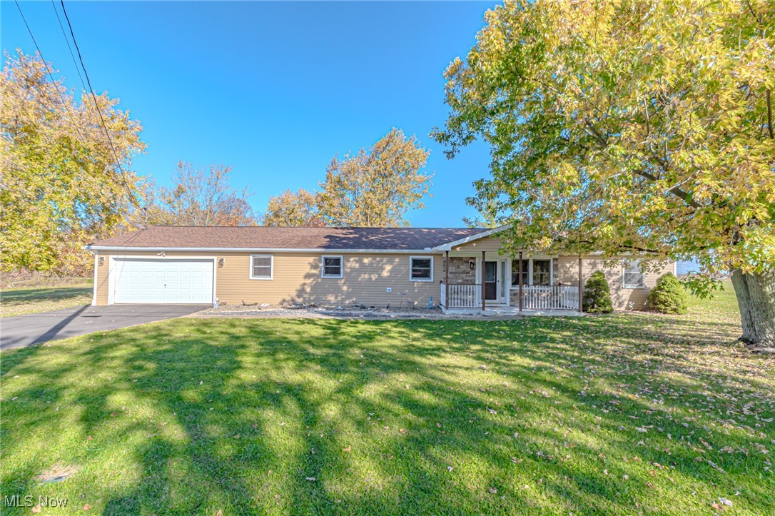 4054 Cinnamon Drive, West Salem, Ohio image 1