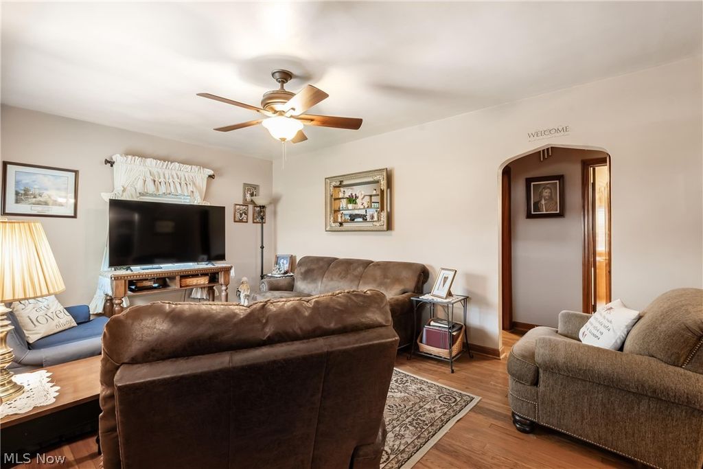 Photo of 1852 Euclid Avenue, Zanesville, OH 43701 (MLS # 5196539)