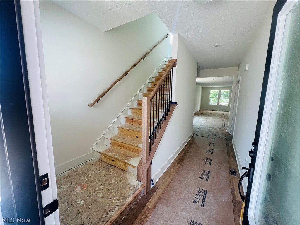 2085 Glenmont Drive