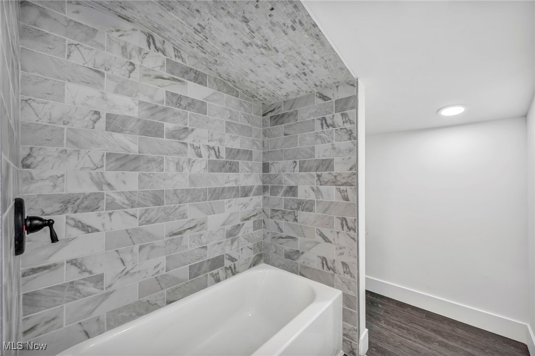 Meadowbrook Land Cos Cedar-Ta - Residential