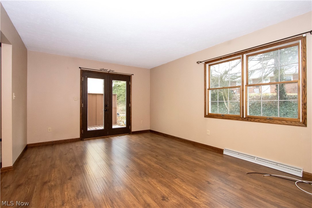 Oakmont Estate Condo - Residential