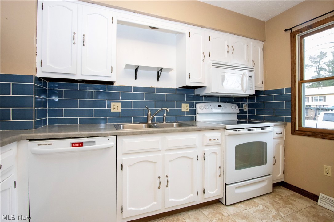 Oakmont Estate Condo - Residential