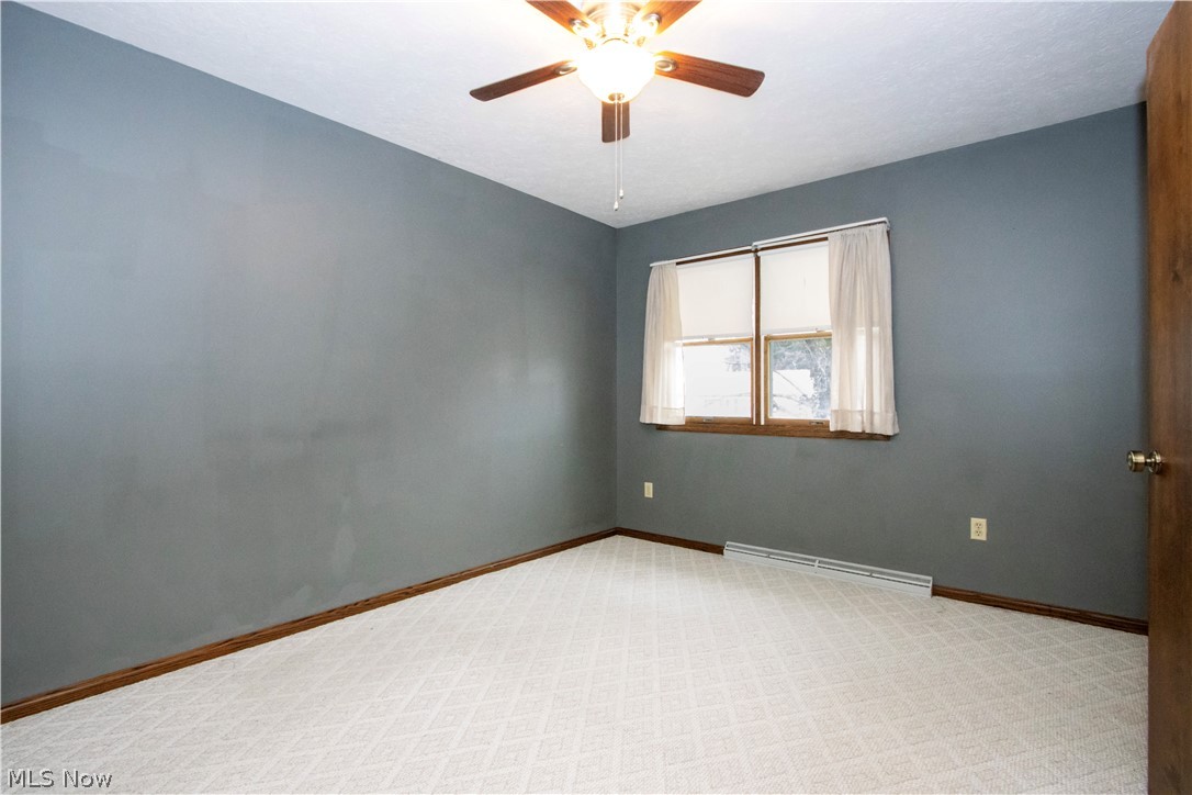 Oakmont Estate Condo - Residential