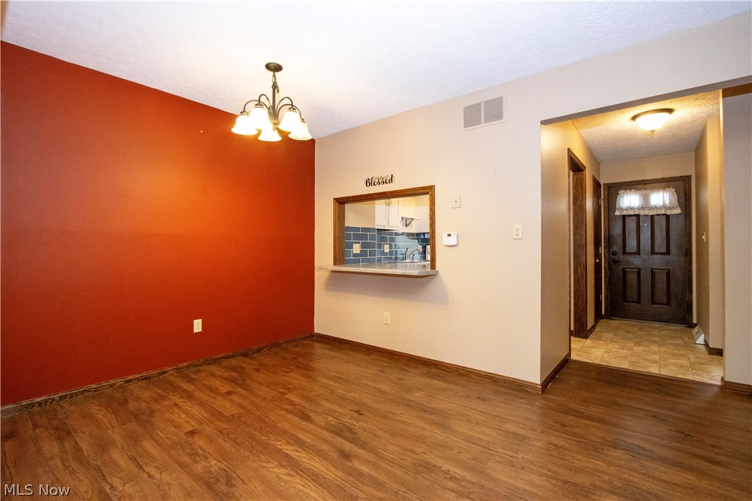 Oakmont Estate Condo - Residential